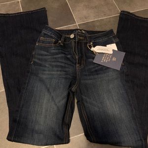New Juniors Hi rise size 5 flare jeans